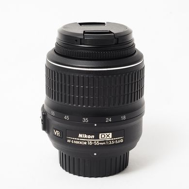 Об'єктив Nikon 18-55mm f/3.5-5.6G VR AF-S DX Zoom-Nikkor