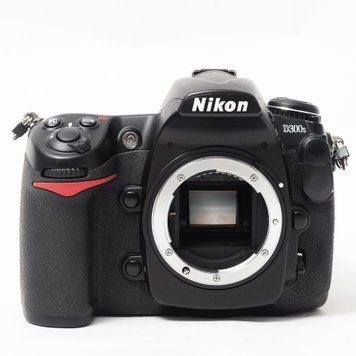 Дзеркальний фотоапарат Nikon D300s (пробіг 112270 кадрів)