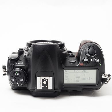 Дзеркальний фотоапарат Nikon D300s (пробіг 112270 кадрів)