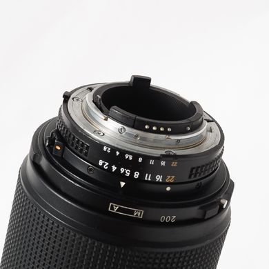 Об'єктив Nikon ED AF Nikkor 80-200mm f/2.8