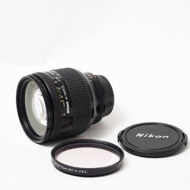 Об'єктив Nikon AF Nikkor 24-120mm f/3.5-5.6D