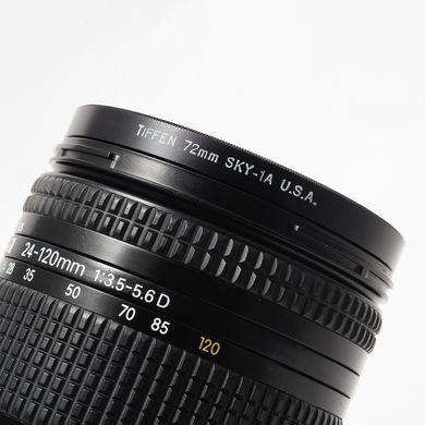 Об'єктив Nikon AF Nikkor 24-120mm f/3.5-5.6D