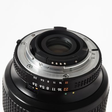 Об'єктив Nikon AF Nikkor 24-120mm f/3.5-5.6D