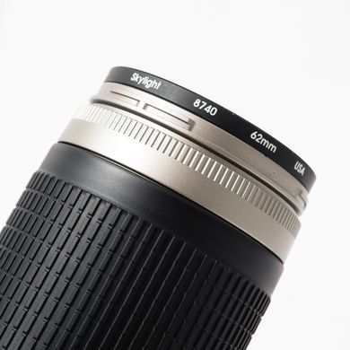Об'єктив Nikon AF Nikkor 70-300mm f/4-5.6G