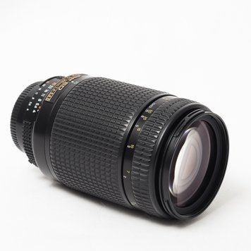 Об'єктив Nikon AF Nikkor 70-300mm f/4-5.6D ED