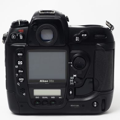 Дзеркальний фотоапарат Nikon D2x (пробіг 8420 кадрів)
