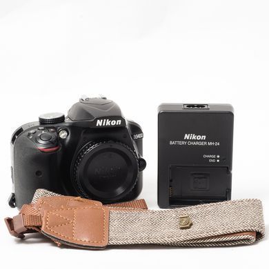 Дзеркальний фотоапарат Nikon D3400 (пробіг 5180 кадрів)