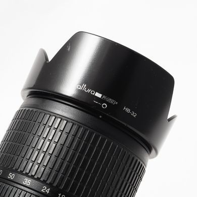 Об'єктив Nikon 18-105mm f/3.5-5.6G ED AF-S DX VR Nikkor