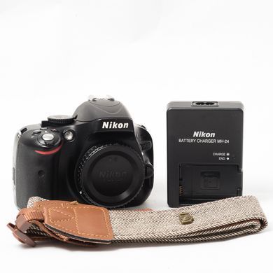 Дзеркальний фотоапарат Nikon D5100 (пробіг 9650 кадрів)