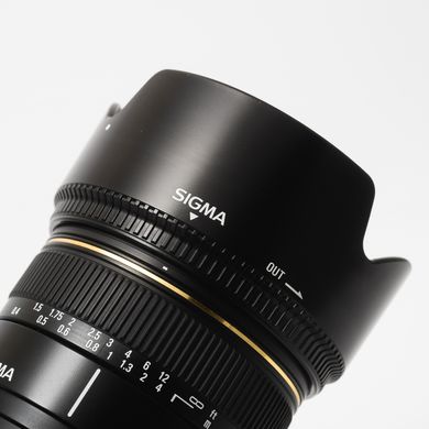 Об'єктив Sigma EX 30mm f/1.4 DC для Sony