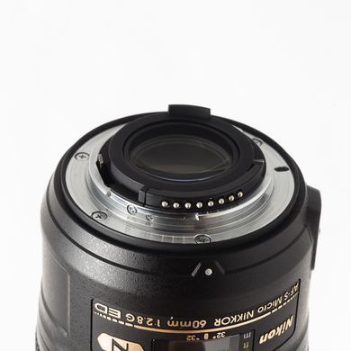 Об'єктив Nikon 60mm f/2.8G AF-S Micro-Nikkor