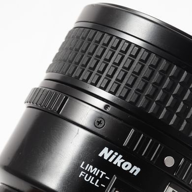 Об'єктив Nikon 60mm f/2.8 AF Micro-Nikkor Об'єктив Nikon 60mm f/2.8 AF Micro-Nikkor