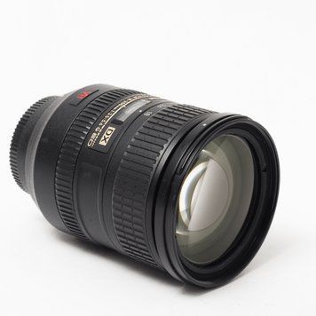 Об'єктив Nikon 18-200mm f/3.5-5.6G ED AF-S DX VR Nikkor