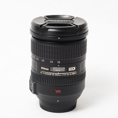 Об'єктив Nikon 18-200mm f/3.5-5.6G ED AF-S DX VR Nikkor