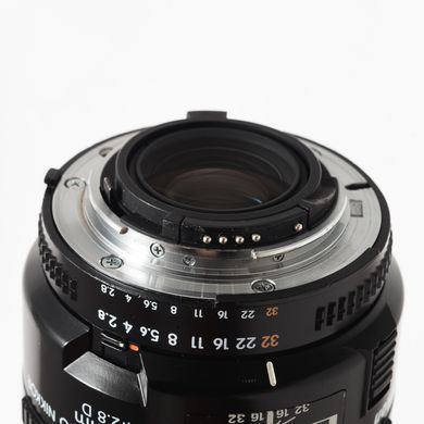 Об'єктив Nikon 60mm f/2.8D AF Micro-Nikkor
