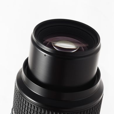 Об'єктив Nikon 105mm f/2.8D AF Micro-Nikkor