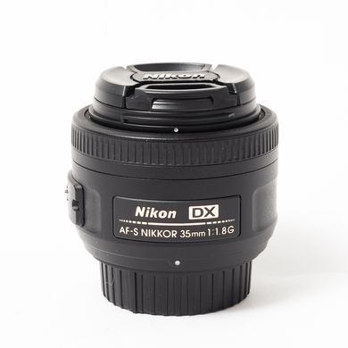 Об'єктив Nikon AF-S DX Nikkor 35mm f/1.8G