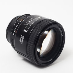 Об'єктив Nikon 85mm f/1.8D AF Nikkor