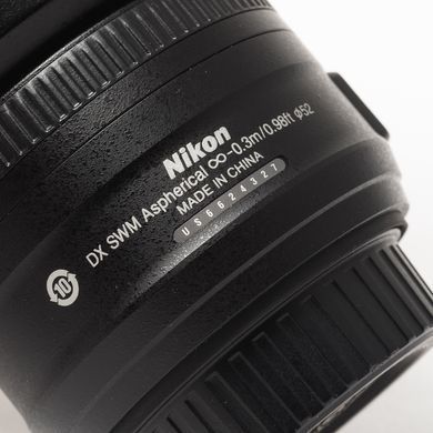 Об'єктив Nikon AF-S DX Nikkor 35mm f/1.8G