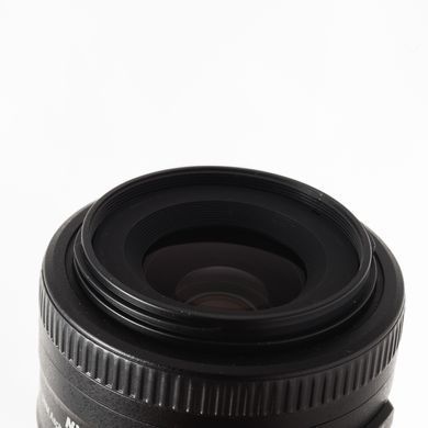 Об'єктив Nikon AF-S DX Nikkor 35mm f/1.8G