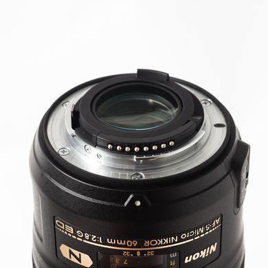Об'єктив Nikon 60mm f/2.8G AF-S Micro-Nikkor