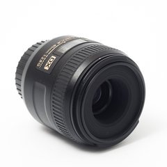 Об'єктив Nikon 40mm f/2.8G AF-S DX Micro-Nikkor