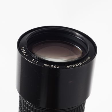 Об'єктив Nikon 200mm f/4 Micro-Nikkor Ai