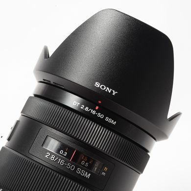 Об'єктив Sony DT 16-50mm f/2.8 SSM SAL1650