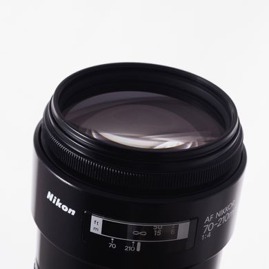 Об'єктив Nikon AF Nikkor 70-210mm f/4