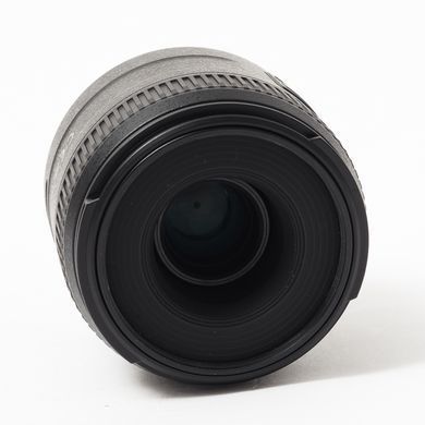 Об'єктив Nikon DX 40mm f/2.8G AF-S Micro-Nikkor