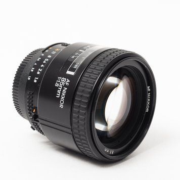 Об'єктив Nikon 85mm f/1.8 AF Nikkor