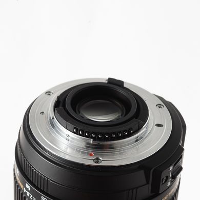 Об'єктив Sigma AF 17-70mm f/2.8-4 DC OS HSM для Nikon