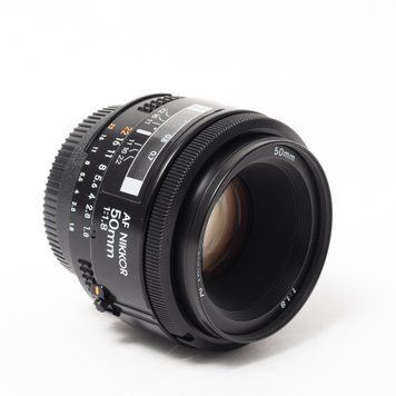 Об'єктив Nikon 50mm f/1.8 AF Nikkor