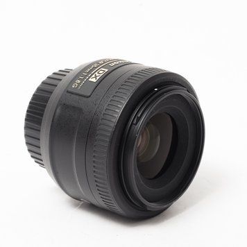 Об'єктив Nikon AF-S DX Nikkor 35mm f/1.8G