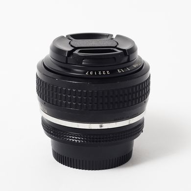 Об'єктив Nikon 50mm f/1.2 Nikkor Ai