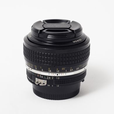 Об'єктив Nikon 50mm f/1.2 Nikkor Ai