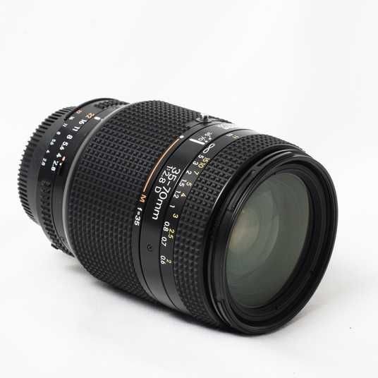 Об'єктив Nikon AF Nikkor 35-70mm f/2.8 D – професійний стандартний