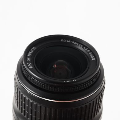 Об'єктив Nikon 18-55mm f/3.5-5.6G-II ED AF-S DX Zoom-Nikkor